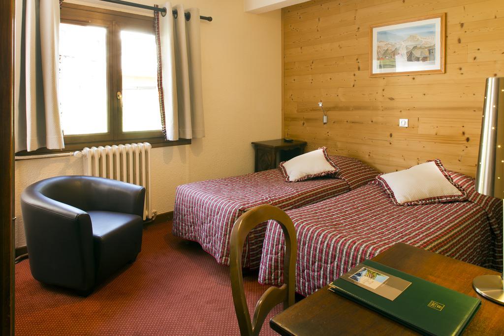 Le Castillan Alpe d'Huez Exteriör bild