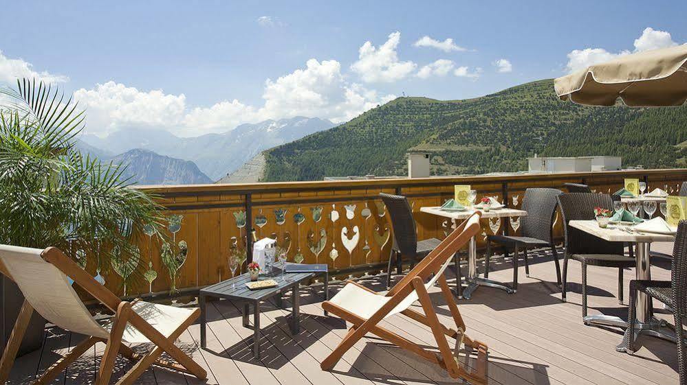 Le Castillan Alpe d'Huez Exteriör bild