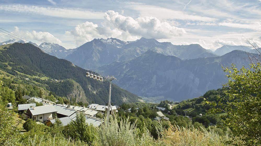 Le Castillan Alpe d'Huez Exteriör bild