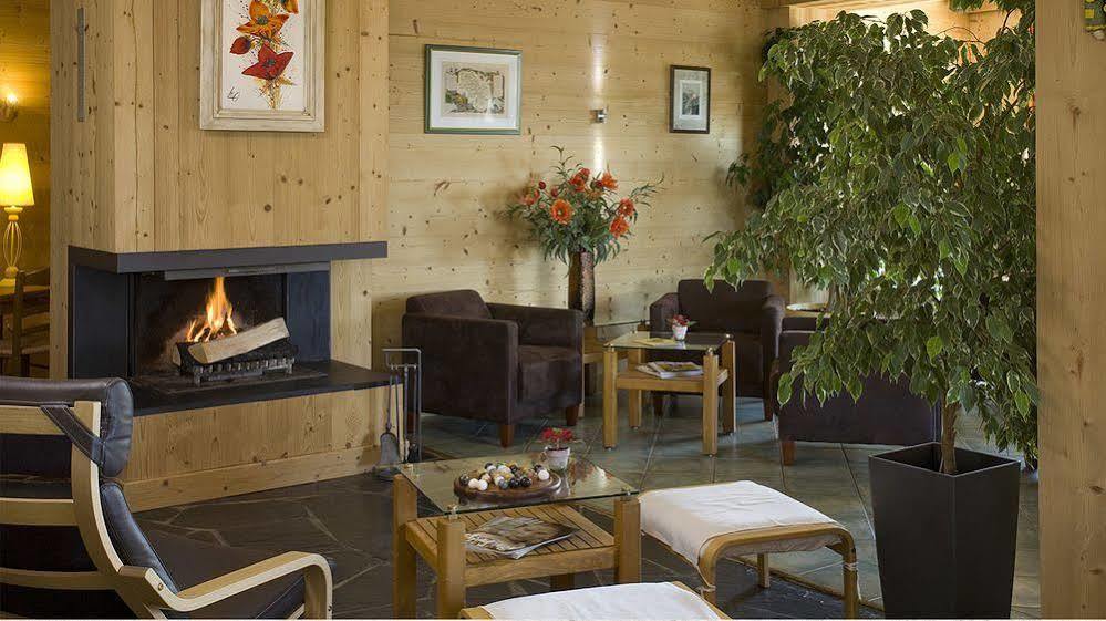 Le Castillan Alpe d'Huez Exteriör bild